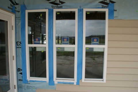 J channel around vinyl windows - see captions : r/Homebuilding